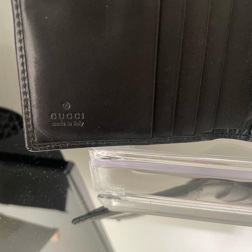 Vintagr Gucci GUCCISSIMA GG Leather featuring Silver buckle  bifold Wallet - Picture 2 of 7